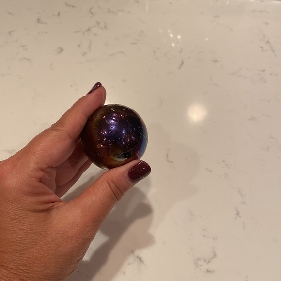 LARGE ART GLASS SHOOTER MARBLE- Blue CARNIVAL IRIDESCENT 6.25" around - Picture 7 of 8